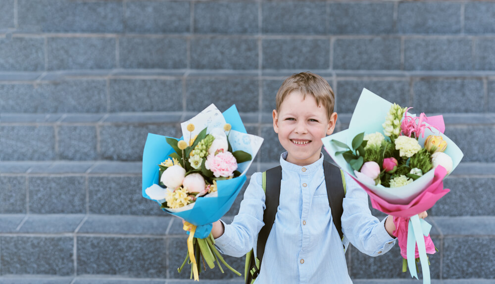 Какие цветы стоит дарить учителю?